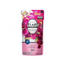 KAO Flair Fragrance Floral Sweet Кондиционер-смягчитель для белья, со сладким цветочно-фруктовым ароматом, мягкая упаковка, 400мл.